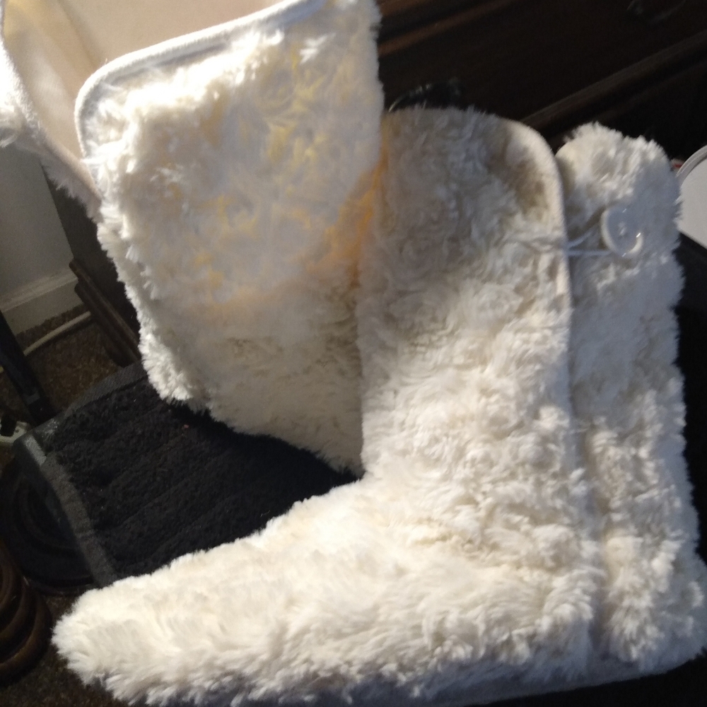 Booties - Picture 2 of 7